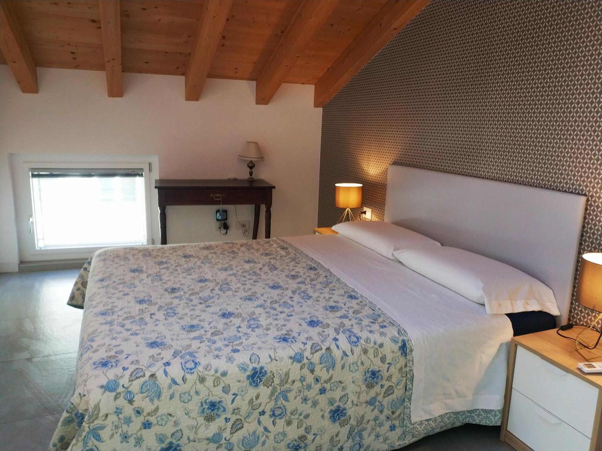 Sweet Homes Lecco Rom bilde